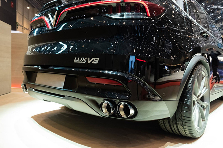 Mẫu xe này có số lượng giới hạn khoảng 500 chiếc đi kèm mức giá xe VinFast President mới sẽ ngang tầm với BMW X7 (khoảng 7,5 tỷ đồng) và Lexus LX570 (khoảng 8,3 tỷ đồng). Như vậy, VinFast President hứa hẹn sẽ sở hữu kiểu dáng thiết kế cùng rất nhiều các trang bị hiện đại, cao cấp, xứng tầm đẳng cấp giới thượng lưu.