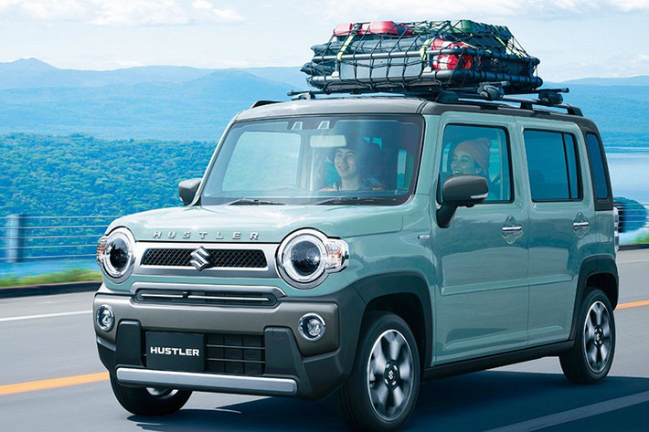 Công nghệ hybrid nhẹ giúp mẫu keicar này có chỉ số tiêu thụ nhiên liệu rất thấp, với trung bình 4,1L/100 km. Đi kèm với đó là hộp số CVT và hệ dẫn động cầu trước hoặc bốn bánh. Suzuki cũng có kế hoạch phát triển phiên bản thuần điện cho mẫu xe này.