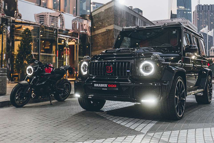 Trong tổng cộng 154 chiếc Brabus 1300 R được xuất xưởng và bán ra trên toàn thế giới, sẽ có 2 chiếc đến với tay khách hàng Việt.