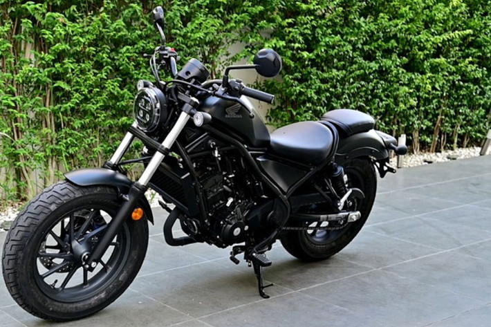 Với thiết kế ấn tượng, công nghệ tiên tiến và hiệu suất tốt, Honda Rebel 300 E-Clutch 2025 hứa hẹn là lựa chọn nổi bật trong phân khúc môtô hạng nhẹ. Dự đoán, mẫu xe này cũng sẽ sớm về Việt Nam.