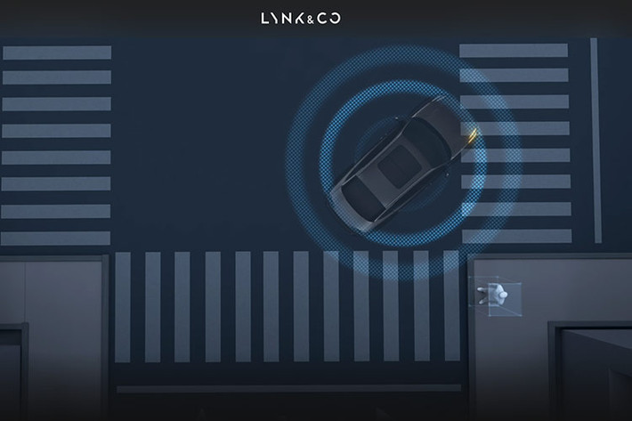 Ngoài ra còn có hệ dẫn động bốn bánh BorgWarner, có khả năng phản ứng nhanh chóng với từng hành vi lái và thích ứng thông minh theo từng điều kiện đường xá. Cùng với khả năng vận hành mạnh mẽ là hệ thống hỗ trợ lái xe thông minh với việc tích hợp hơn 20 chức năng hỗ trợ lái xe tiên tiến, giúp cải thiện độ an toàn cao khi vận hành.