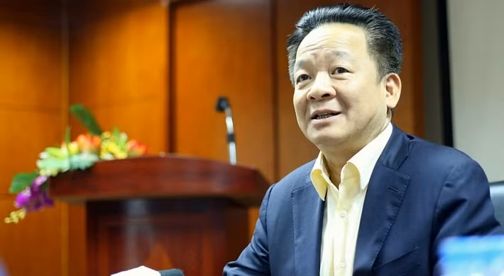 Bên cạnh mảng ngân hàng, bầu Hiển còn phủ sóng ở nhiều ngành nghề khác với tập đoàn đa lĩnh vực - T&amp;T Group. Ở tập đoàn này, ông Đỗ Quang Hiển là cố vấn cấp cao Hội đồng quản trị kiêm Giám đốc vận hành Tập đoàn T&amp;T. Ảnh: T&amp;T