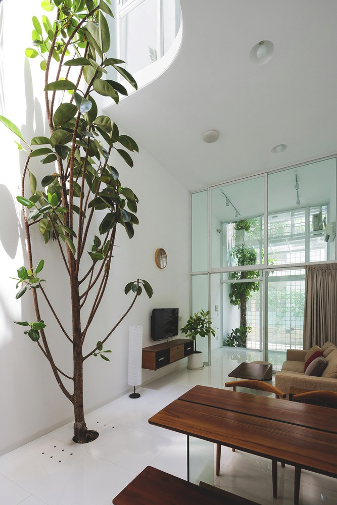 Không gian phòng khách thông thoáng. Ảnh: Hiroyuki Oki