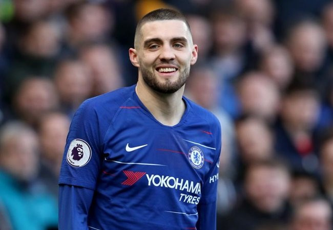 Với phong độ ấn tượng, Chelsea đã có ý định giữ chân Mateo Kovacic . Tuy nhiên nếu Maurizio Sarri ra đi, cánh cửa ở lại sân Stamford Bridge của ngôi sao 25 tuổi sẽ bị đóng sập.