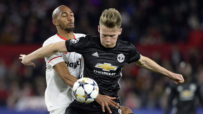  Chuyển nhượng cầu thủ từ Manchester Everning News, Scott McTominay nhiều khả năng phải cuốn gói rời khỏi MU ngay từ kì chuyển nhượng mùa Đông này vì không hợp lối chơi.