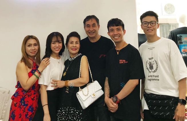 Hiện tại, couple siêu cấp đáng yêu này đang cùng nhau gầy dựng công việc kinh doanh và tận hưởng cuộc sống cùng nhau tại Sài Gòn.