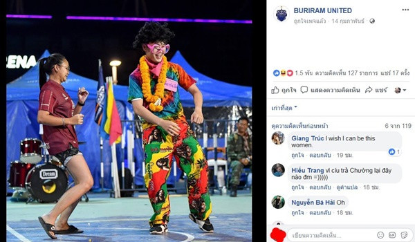 Trang chủ của CLB Buriram tràn ngập những bình luận từ các fan Việt. Lượng tương tác của đội bóng này cũng tăng đáng kể từ khi có sự góp mặt của Xuân Trường trong thành phần CLB.