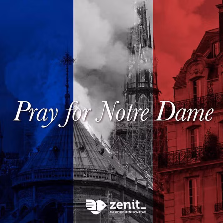 Chứng kiến cảnh tượng hãi hùng của vụ cháy Nhà thờ Đức Bà Paris, trên MXH rất nhiều người dùng đã bày tỏ sự tiếc nuối với sự cố hỏa hoạn này. Nó biến công trình trên 850 năm tuổi này thành đống phế tích.