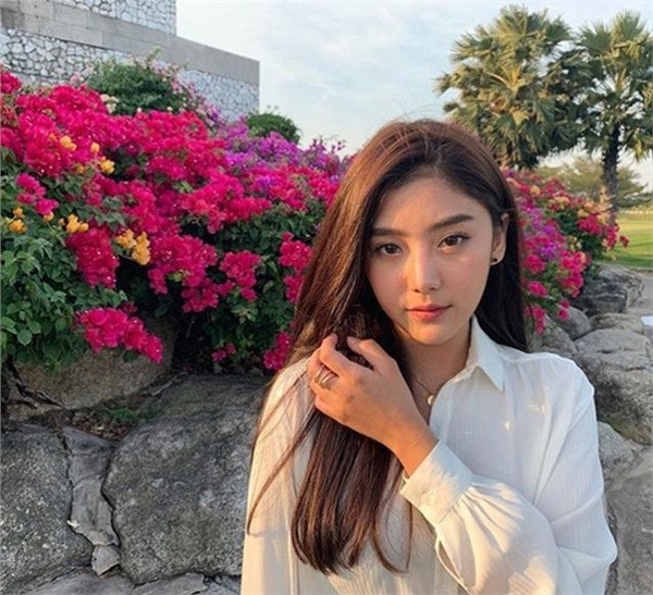 Không cần luyện tập, chỉ cần áp dụng chế độ ăn kiêng theo nhóm máu, Smile có thể giảm 1kg trong vòng 5 ngày. Tới khi cân nặng xuống còn 54kg, cảm thấy cơ thể nhẹ nhàng hơn nhưng lại không được săn chắc, cô bắt tay vào tập thể dục bằng cách đi bộ. Giảm được thêm 2kg, Smile chuyển qua chạy bộ trên máy mỗi ngày 30 phút.