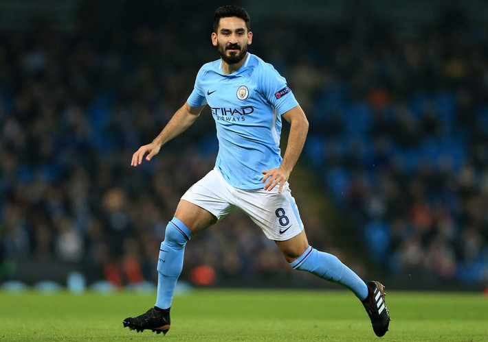 Tờ The Sun đưa tin, CLB Inter Milan có kế hoạch dùng 50 triệu bảng để thuyết phục Man City nhả Ilkay Gundogan và Danilo. Gundogan sẽ hết hạn hợp đồng vào mùa Hè năm sau, trong khi Danilo ít được HLV Pep Guardiola trọng dụng.