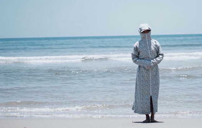 Từ những bức ảnh check-in như ninja đã thành chủ đề để nhiều chị em đưa ra bức ảnh check-in của mình.