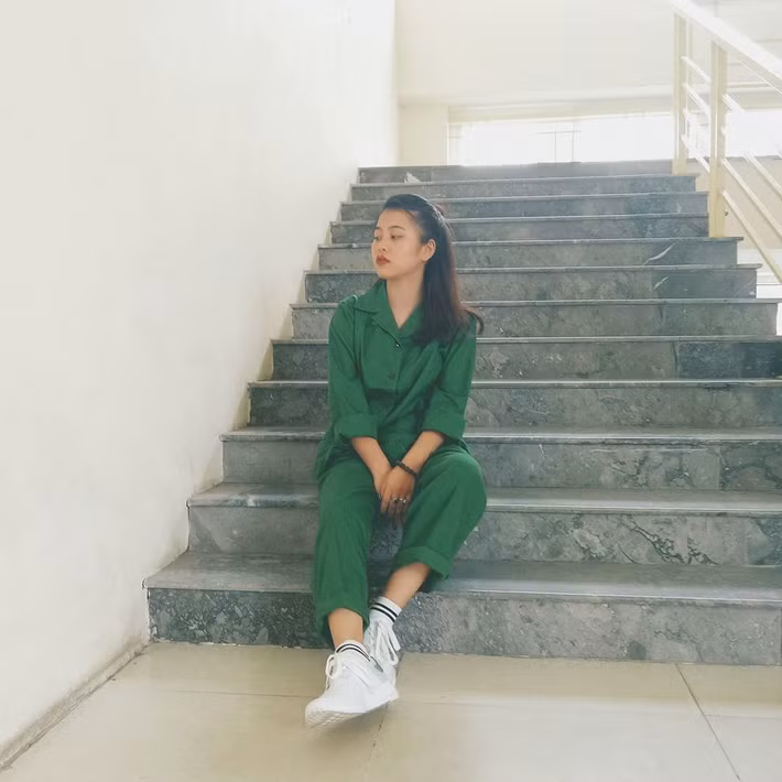 Ảnh đời thường của nữ sinh nude ở hồ sen khiến CĐM xôn xao những ngày qua.