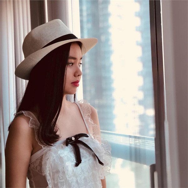 Bộ phim do Trà My thủ vai chính đã được công chiếu ở 23 quốc gia khác nhau và thu về 9 giải thưởng lớn. Khán giả ở những quốc gia này dành khá nhiều lời khen ngợi cho vai diễn của Trà My.