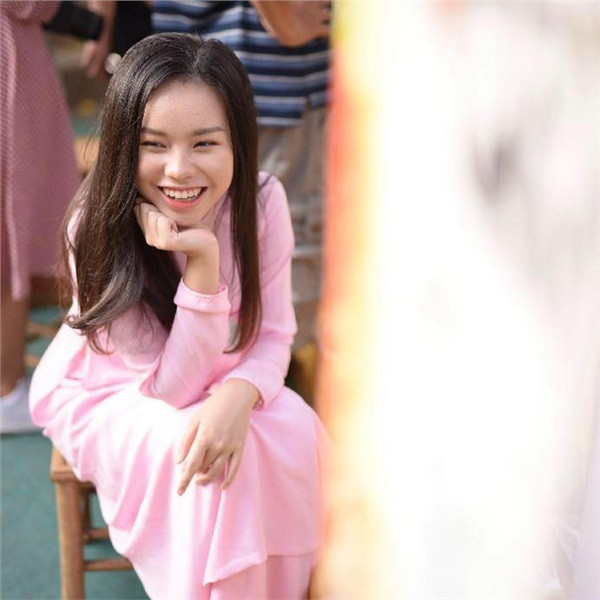 Trước những ồn ào có thể xảy ra khi đảm nhiệm vai nữ chính có nhiều cảnh nóng trong Người vợ ba, Trà My cho hay cô đã có sự chuẩn bị tâm lý từ trước. Ngoài ra, nữ diễn viên 15 tuổi cũng khẳng định phim không hề dung tục hay "đáng sợ" như khán giả nghĩ.