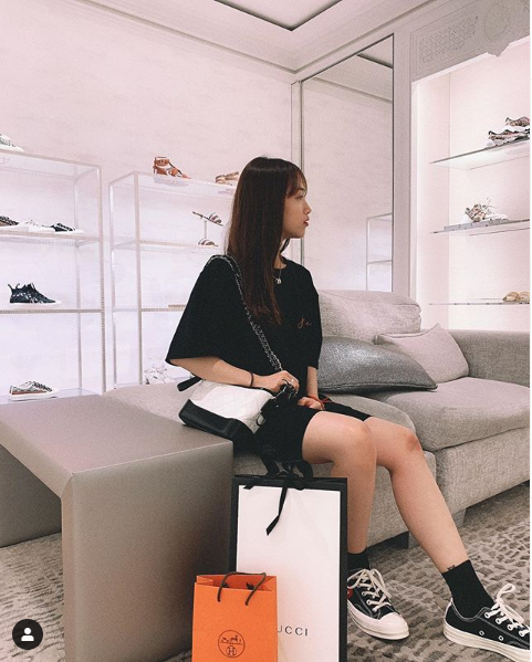 Những món đồ đẳng cấp hàng hiệu trong 1 chuyến chu du shopping của Joyce Pham.