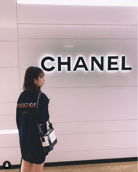 Chứng kiến cuộc sống của "ngậm thìa vàng" của Joyce Pham, nhiều người ước ao nhưng cũng thán phục cô bạn này vì không chỉ giàu mà cô còn biết cách khiến mình giàu thêm.