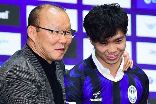 Bên cạnh đó, khá nhiều cổ động viên Hàn Quốc cũng gửi lời khen ngợi đến màn thể hiện của Công Phượng trong trận đầu tiên ra sân, đồng thời bày tỏ ấn tượng đối với sự cuồng nhiệt của fan Việt Nam.