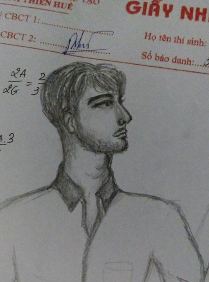 Còn nickname L.P chia sẻ: "Nhìn thì buồn cười nhưng thấy các bạn học sinh xót xa quá. Cố gắng làm được câu nào hay câu đó chứ đừng ngồi giết thời gian. Vẽ có ra điểm thi đâu".