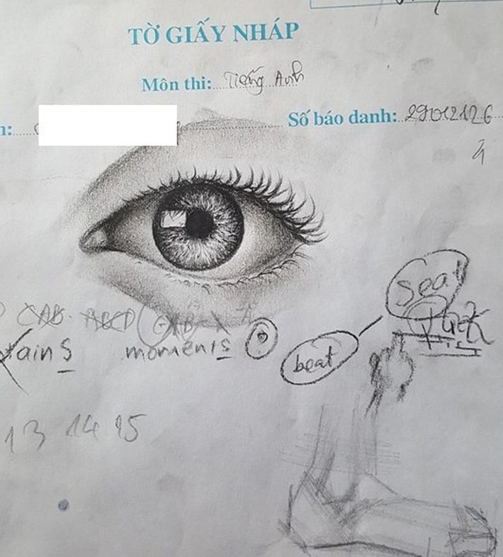 Chủ đề của những bản vẽ trên giấy nháp thi rất đa dạng từ những thứ vẽ nghệch ngoạc cho tới những bức vẽ có hồn.
