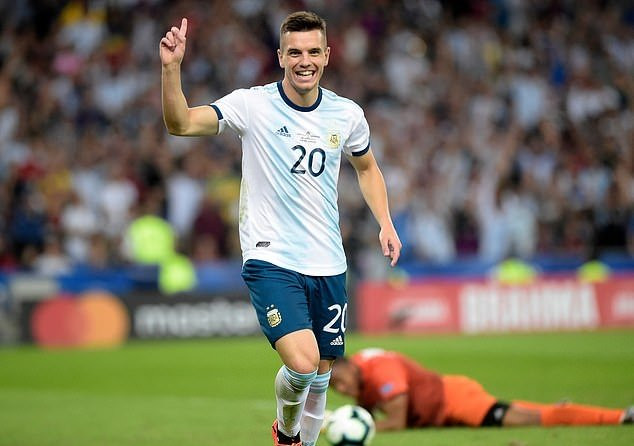 Nguồn tin từ Daily Mail khẳng định, Tottenham sắp sửa công bố thêm 2 bản hợp đồng chất lượng nữa. Bộ đôi được 'Gà trống' thành London nhắm đến đó chính là Giovani Lo Celso của Real Betis và Ryan Sessegnon đến từ Fulham.