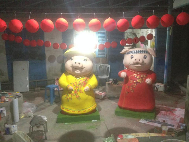 Đa phần các dân mạng đều thích thú với những biểu cảm của các chú heo và cho rằng Tết phải vui tươi và chính chúng mang lại tiếng cười từ những khuôn mặt chúng.