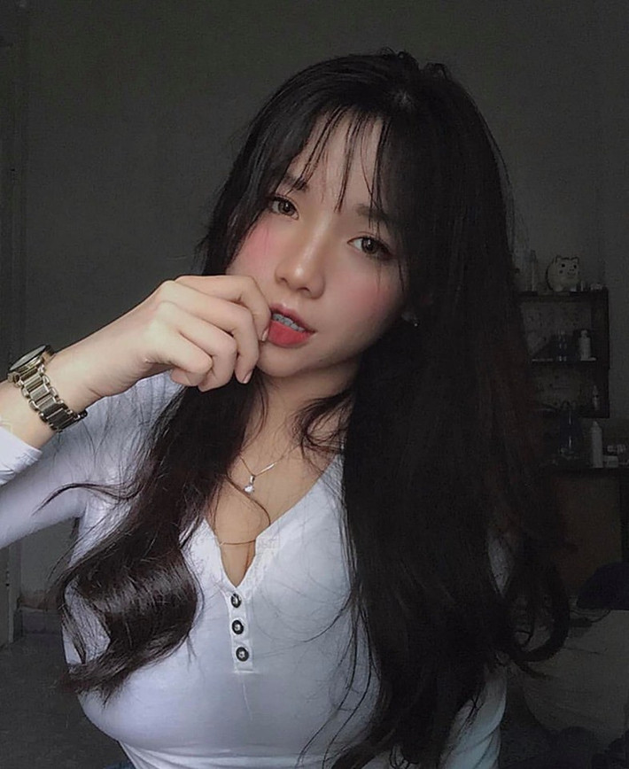 Cách đây 3 năm, Thanh Trúc vẫn chỉ là một cô bé nhỏ nhắn và có phần gầy gò tuy nhiên từ khi bắt đầu dậy thì và tập gym thì cơ thể của Trúc Thanh đã phát triển rất nhanh.