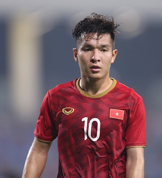 Thái Quý là cầu thủ thông minh, chịu va chạm và điều này giúp cho hàng tiền vệ của U23 Việt Nam thêm phần cơ bắp để đấu với Thái Lan ở khu vực giữa sân.