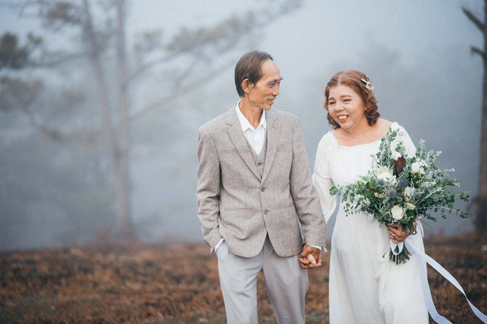 Ngày đó cứ ngỡ sẽ không thể đến với nhau, nhưng tình cảm cháy bỏng của tuổi trẻ và sự tin tưởng, cảm thông dành cho nhau đã chiến thắng mọi thứ.