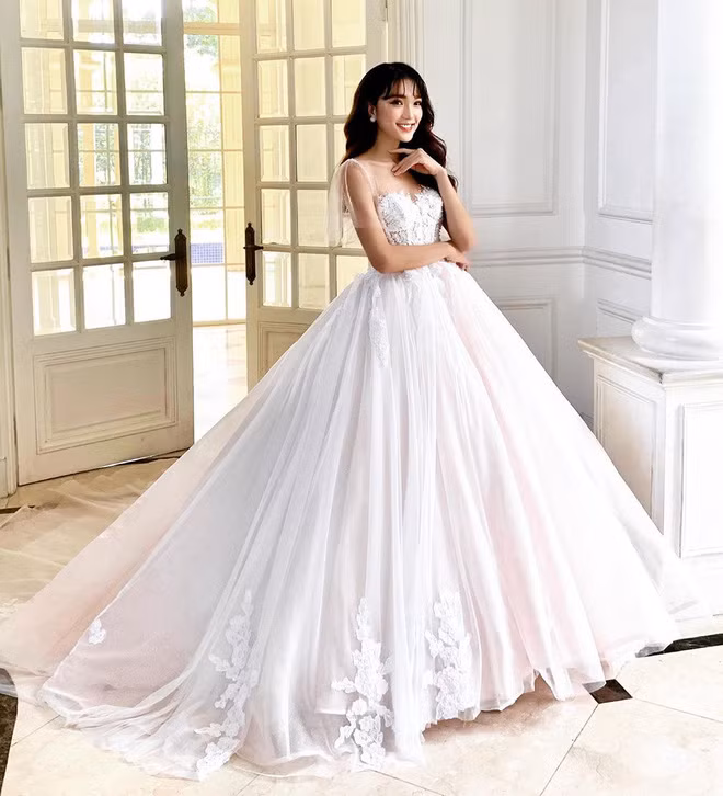 Dù thời gian qua, tin đồn Phan Văn Đức và Ngọc Nữ đã "đường ai nấy đi" nhưng chủ để cặp đôi này hiện giờ ra sao thì vẫn khiến dân tình phải đặt câu hỏi.