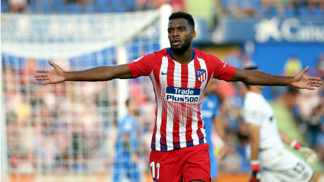 Arsenal đang hướng ánh mắt của mình đến tiền đạo Thomas Lemar của Atletico Madrid và sẵn sàng đưa ra lời đề nghị chính thức cho cầu thủ người Pháp khi phiên chợ hè mở cửa.