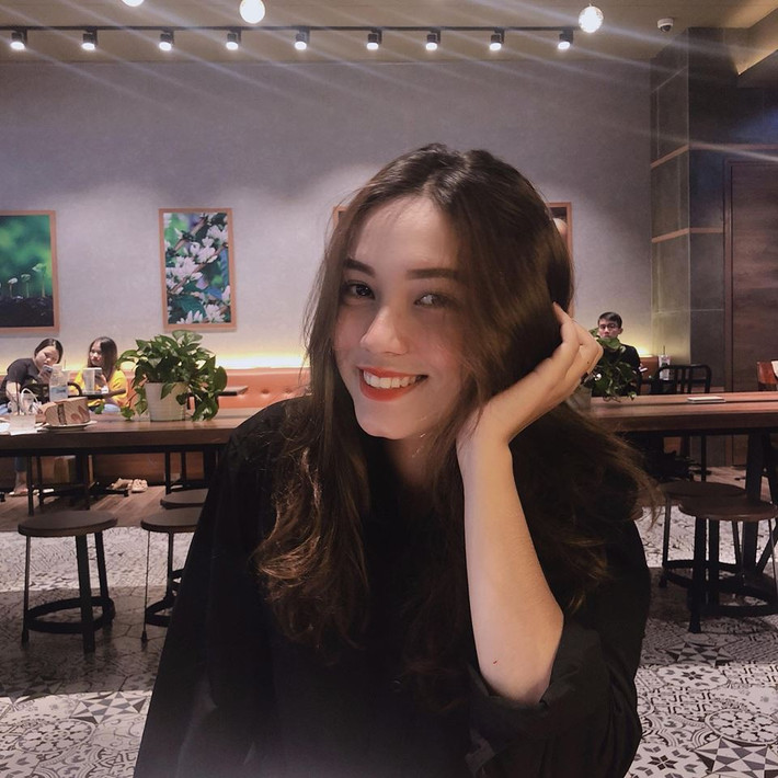 Bên cạnh làm mẫu ảnh cho một số thương hiệu thời trang ở Sài Gòn, đóng quảng cáo và diễn xuất trong vài phim ngắn, Bảo Nhi hiện theo học nghiệp vụ tiếp viên hàng không với hy vọng có công việc ổn định, được đặt chân tới nhiều nơi trên thế giới.