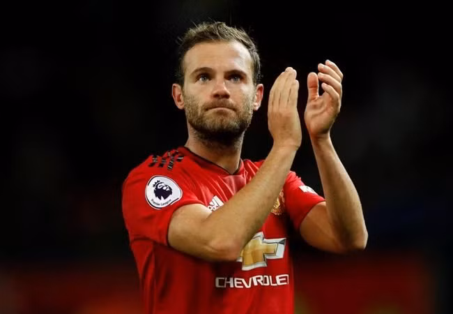  Chuyển nhượng bóng đá mới nhất từ Daily Mail, Mata lên kế hoạch trở lại La Liga thi đấu và Barcelona là CLB đánh tiếng muốn chiêu mộ anh. Tuy nhiên, một đại diện của Premier League đó chính là Newcaslte United bất ngờ gia nhập cuộc đua giành chữ kí của cựu tiền vệ Chelsea.