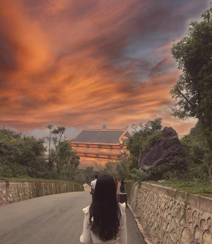 Loạt ảnh "sống ảo" tại ngôi chùa lớn nhất thế giới này đang thu hút vô số lượt bình luận từ cộng đồng mạng