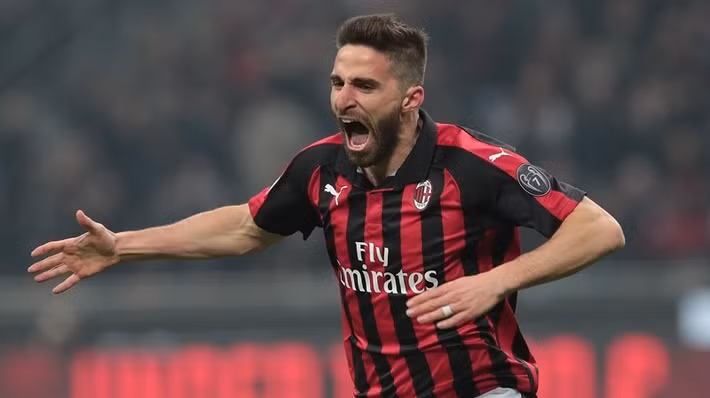  Chuyển nhượng bóng đá mới nhất từ Italia, AC Milan cần thanh lý Fabio Borini để có thêm ngân sách nhằm đầu tư cho những thương vụ khác và nhiều CLB tại nước Anh đã nhảy vào cuộc.