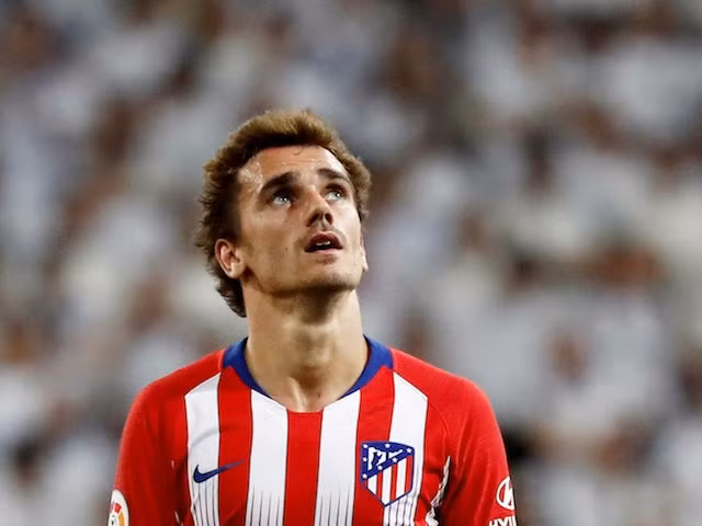 Lãnh đạo của Atletico tố Barca và Griezmann đã tự ý đàm phán với nhau từ tháng 2, sau đó chốt phương án chuyển nhượng vào tháng 3 mà CLB chủ quản không hề hay biết.