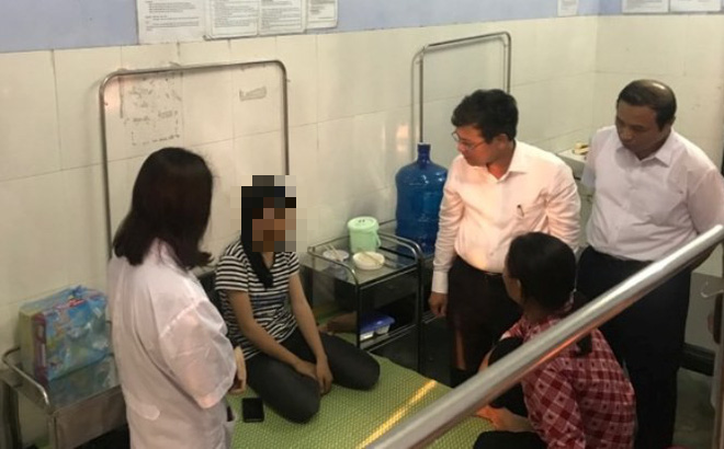 Theo cập nhật, sức khỏe của nữ sinh bị bạo hành học đường theo bác sĩ Nguyễn Văn Tình - Giám đốc Bệnh viện Tâm thần kinh Hưng Yên, cho biết em được chẩn đoán bị phản ứng stress cấp, có sang chấn về mặt tâm lý tinh thần.
