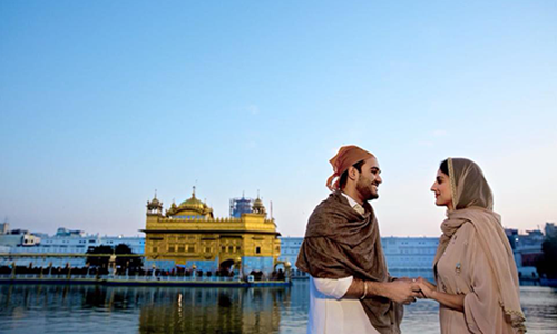 Theo tờ Weddingsutra, một cặp đại gia Ấn Độ chọn khách sạn 5 sao trên đảo ngọc Phú Quốc (Kiên Giang) để tổ chức đám cưới hoành tránh từ 7/3 đến 13/3. Ảnh: FB Rushang Shah.