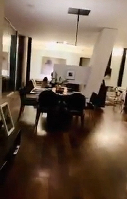 Nội thất trong nhà gần như được hoàn thiện chỉnh chu và thiết kế theo phong cách hiện đại. Ảnh cắt video.