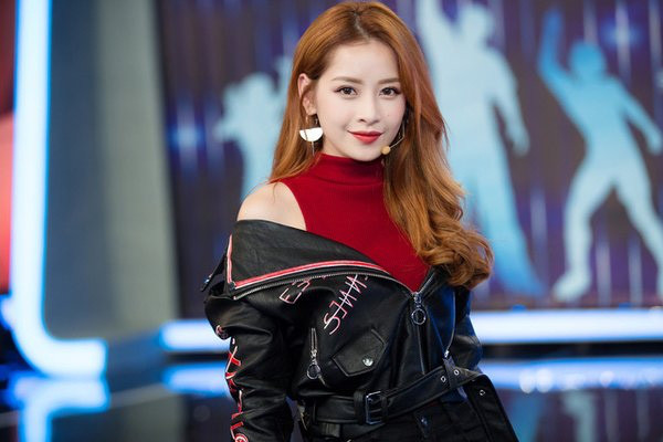 Không chỉ Hà Anh Tuấn, Chi Pu cũng khiến người hâm mộ nức lòng khi quyết định ủng hộ 1 tỷ đồng cho công tác chống dịch Covid-19.