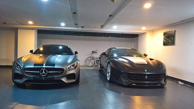 Bộ sưu tập siêu xe của Cường Đô La đều là những dòng tiền tỷ như: Lamborghini Gallardo SE, Ferrari 360 Spider, Ferrari F430, Audi R8, hay chiếc Bentley, Porsche, Lamborghini Gallardo, Mini Cooper, Porsche 911 GT3, Ferrari F430 Spider, Rolls-Royce Phantom...