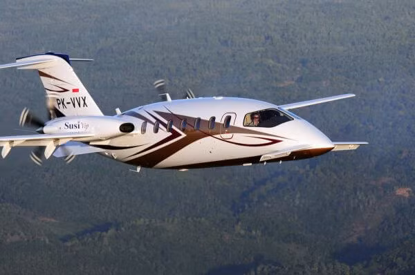 Máy báy nhỏ, khó khăn trong giao tiếp với kiểm soát không lưu là những yếu tố khiến Susi Air (Indonesia) nằm trong danh sách hãng hàng không thiếu an toàn.