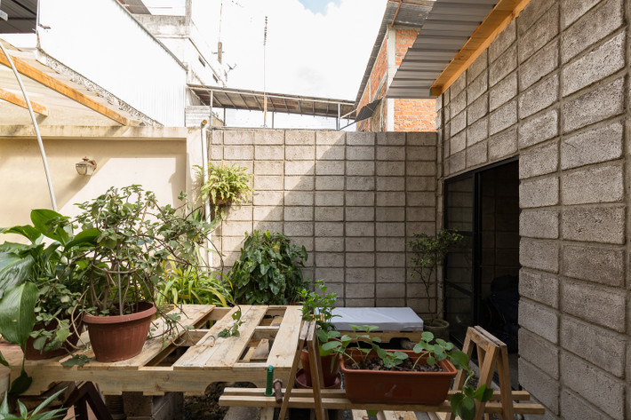 Và một khoảng vườn ở cuối nhà.