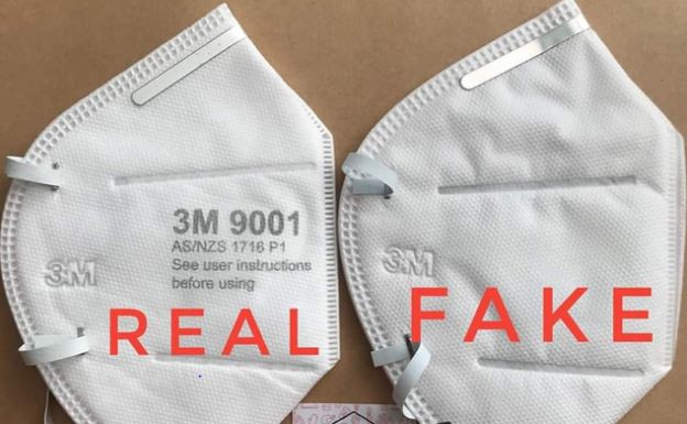 Ngoài ra, dòng chữ in tên khẩu trang thật xuất hiện ở cả hai mặt, không giống như 1 mặt của nhiều loại hàng giả. Ảnh: T.N.