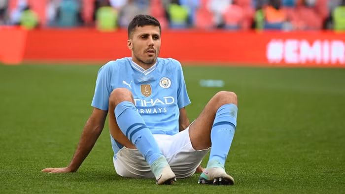 Tuy nhiên, CLB Man City muốn giữ chặt ngôi sao người Tây Ban Nha tại sân Etihad dài hạn khi đang đề nghị anh gia hạn hợp đồng và tăng mức lương lên hơn gấp đôi khoảng 486.000 USD/tuần (12,3 tỷ đồng)", theo tờ Marca (Tây Ban Nha). Ảnh: SuperSport