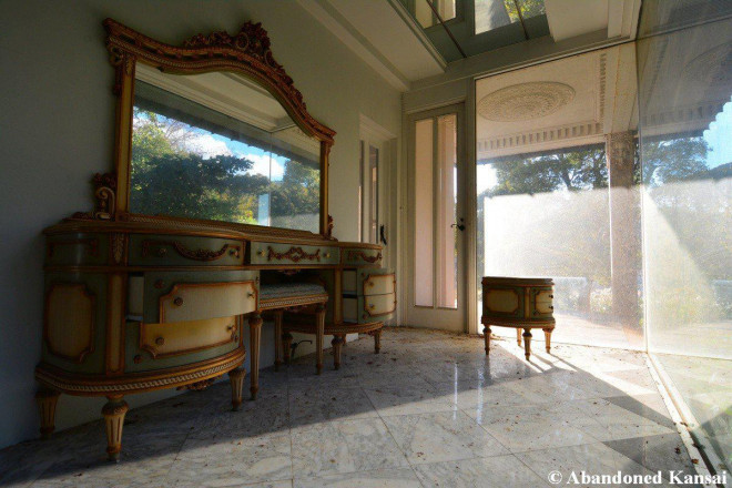 Sảnh lớn đi vào phòng ngủ. Nguồn ảnh: Loveproperty