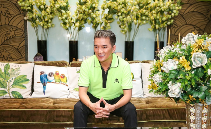 Nhắc đến những ngôi nhà lộng lẫy của sao Việt tuổi Hợi không thể bỏ qua căn biệt thự 3 triệu USD của Đàm Vĩnh Hưng tại quận 10 (TP HCM). Ảnh: Zing.