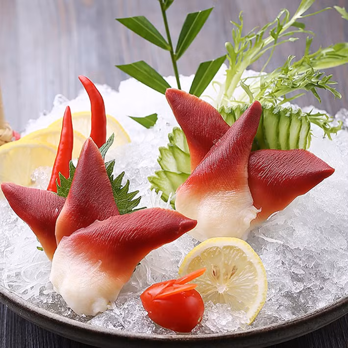 Sò đỏ thịt ngọt giòn, thơm đậm mùi sữa tập trung ở phần gốc. Ảnh: Daohaisan.