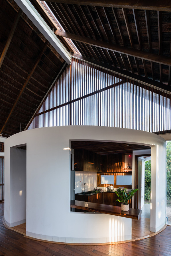 Nhà bếp có kết cấu hình tròn độc đáo.