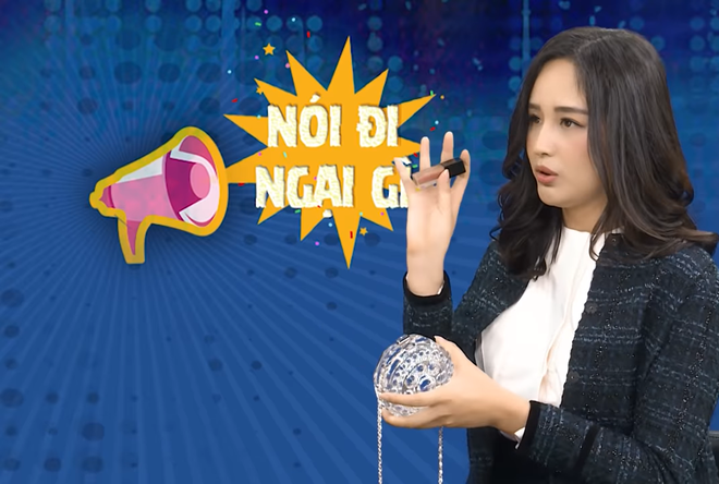 Mới đây, tại chương trình Nói đi ngại gì, Mai Phương Thúy tiết lộ chiếc túi trị giá 300 triệu đồng chỉ để đựng son khiến khán giả phải trầm trồ trước sự giàu có và chịu chơi của hoa hậu.