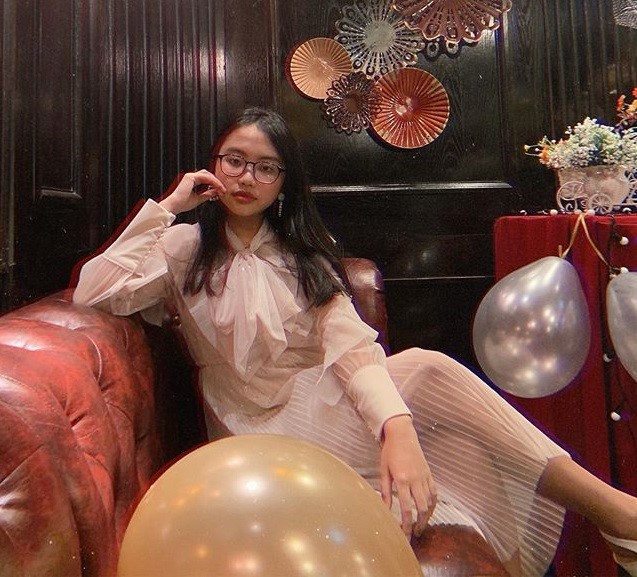 Cụ thể, trong một show diễn tại Mỹ, Phương Mỹ Chi nhận cát-xê 6.000 USD, khá cao so với nhiều nghệ sĩ tên tuổi. Thậm chí, số tiền ngang ngửa nhiều sao hạng A trong showbiz. Ảnh: Thế giới trẻ.